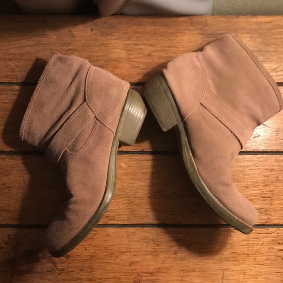 Tan booties - Picture 2 of 2